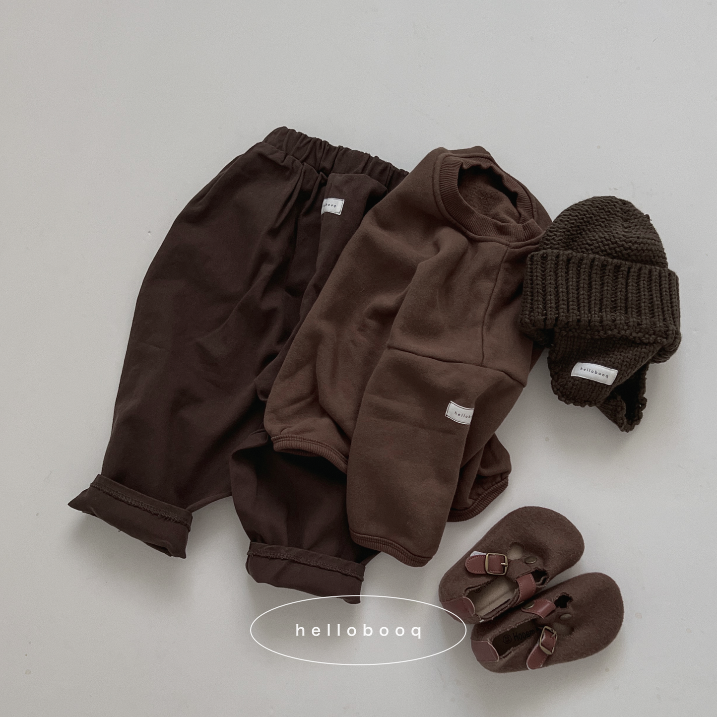 back tag cotton pants