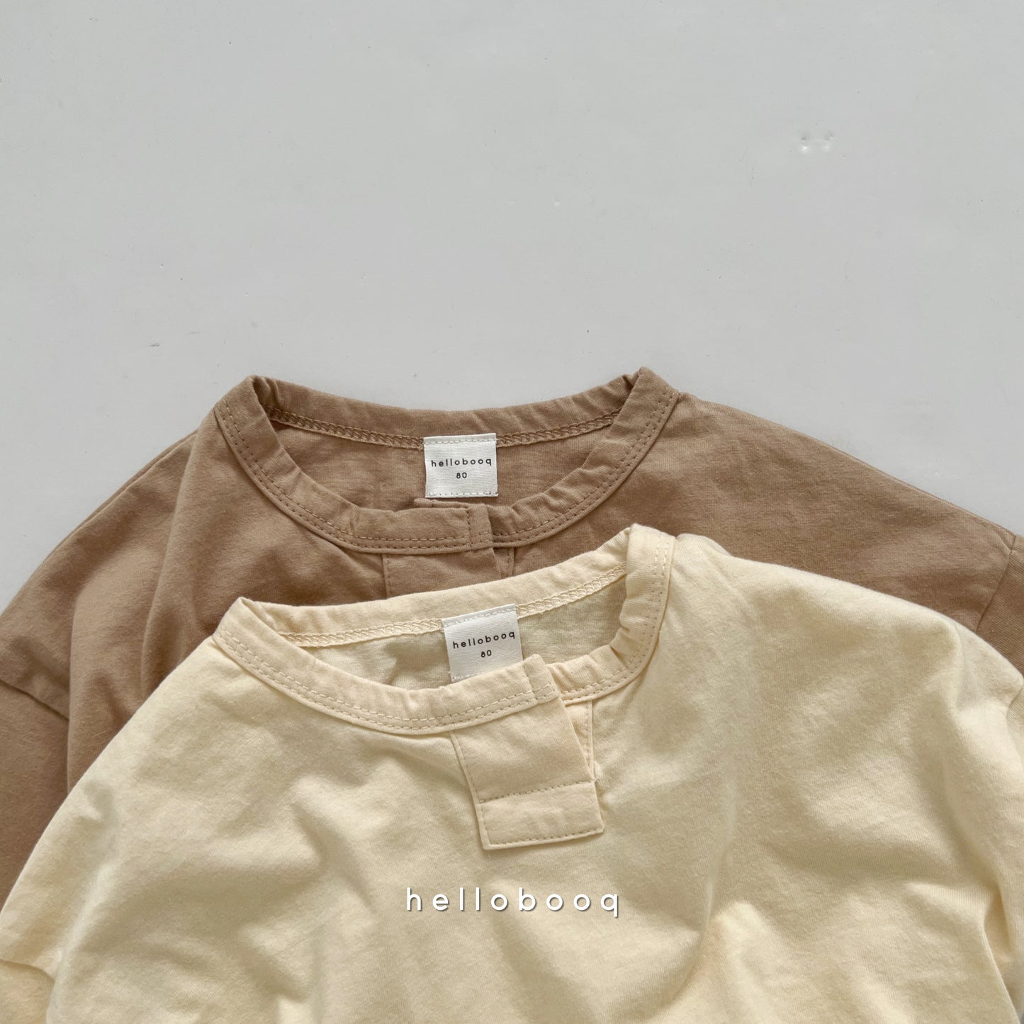 back tag skipper tee