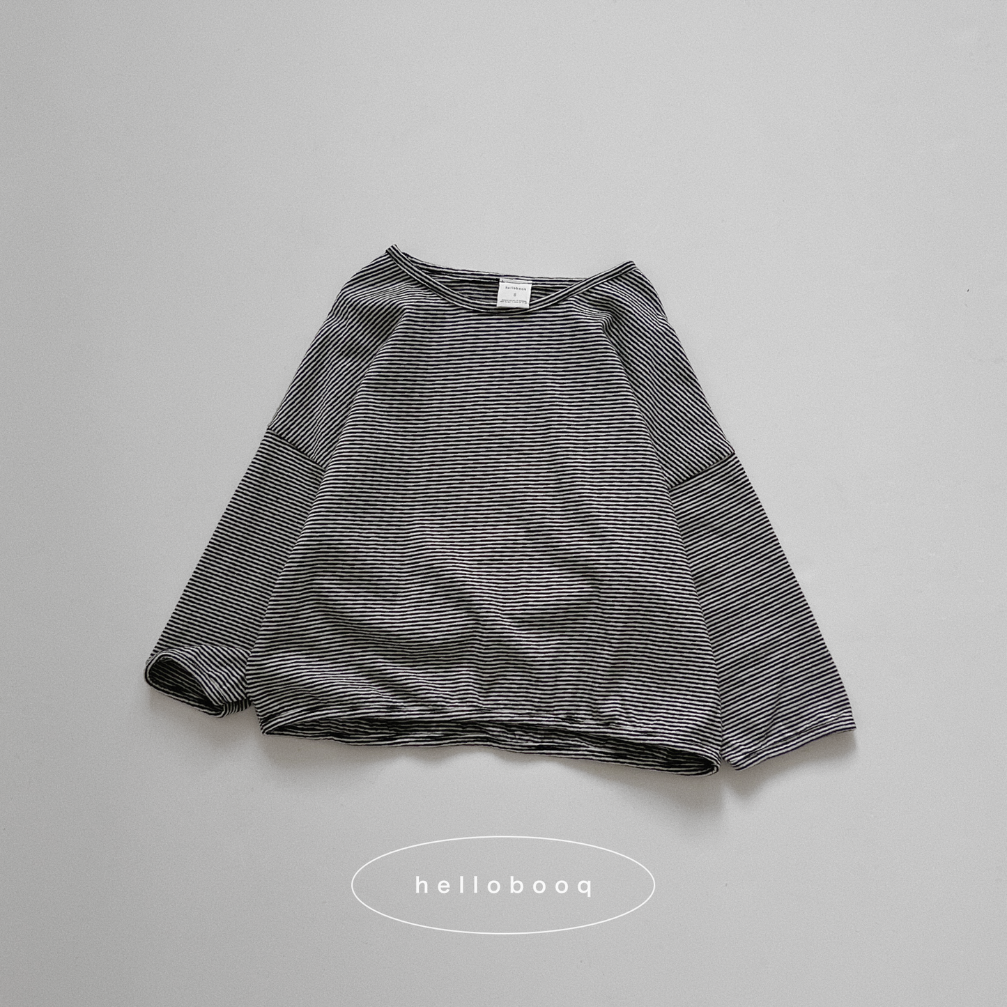 narrow boredr long tee