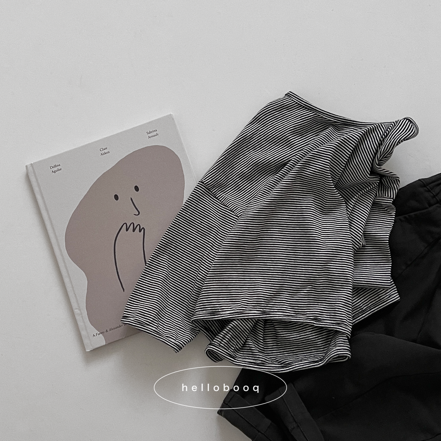 narrow boredr long tee