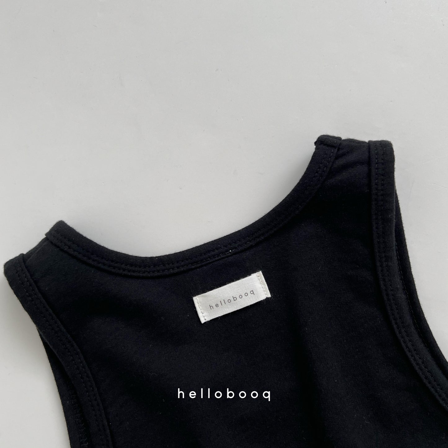 mono vest