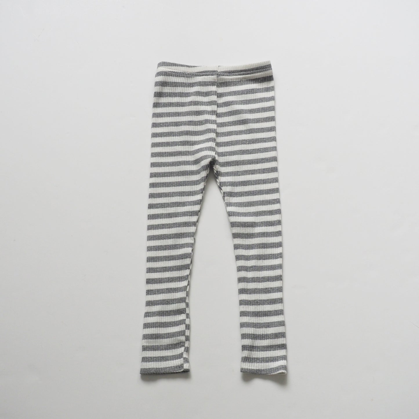border leggings